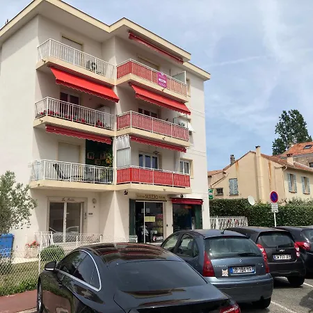 Cannes City B&B Отель типа 