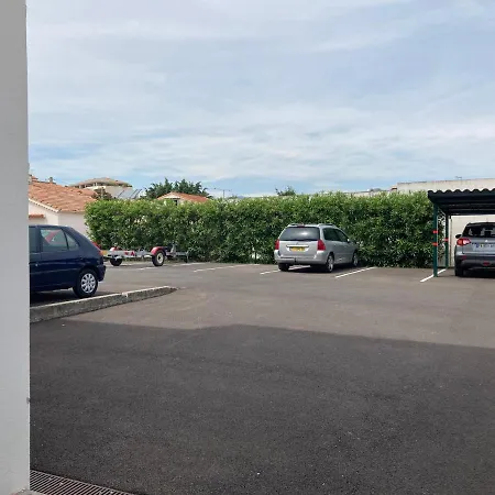 ベッド・アンド・ブレックファスト Cannes City B&B