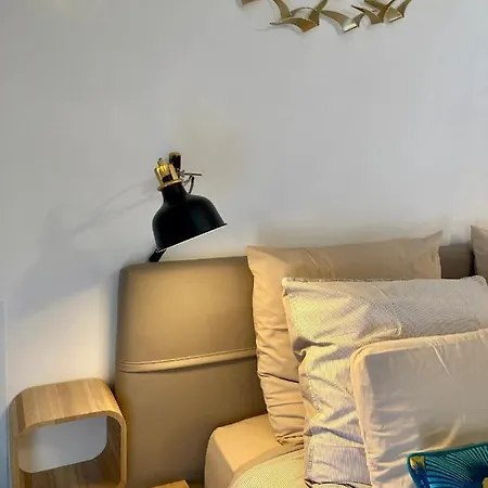 ベッド・アンド・ブレックファスト Cannes City B&B カンヌ