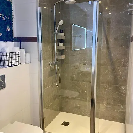 ベッド・アンド・ブレックファスト Cannes City B&B 3*